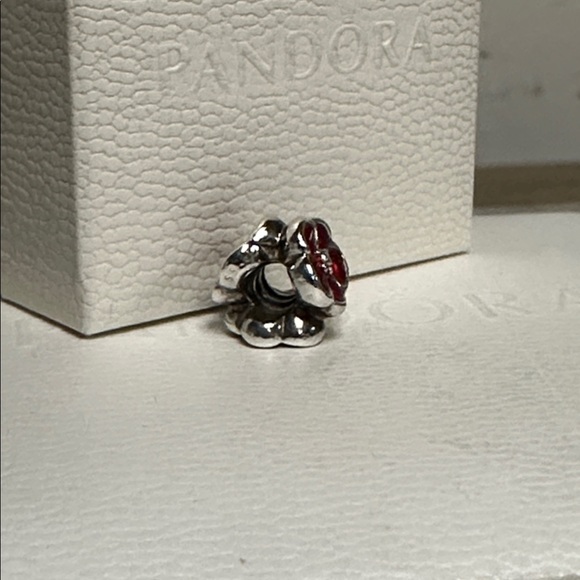 Pandora great shape Red poppy enamel floral flower design s925 ale stamped charm - Picture 4 of 4